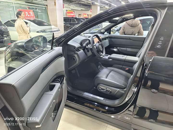 Фото 8 - Zeekr 7X