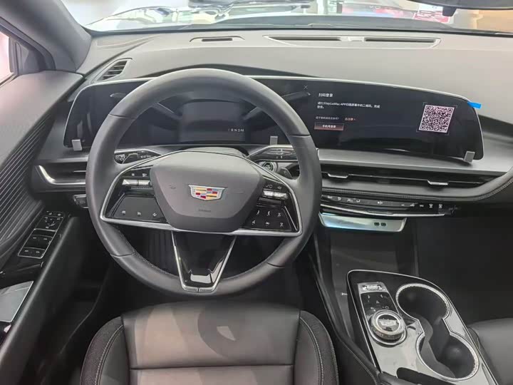 Фото 5 - Cadillac GT4
