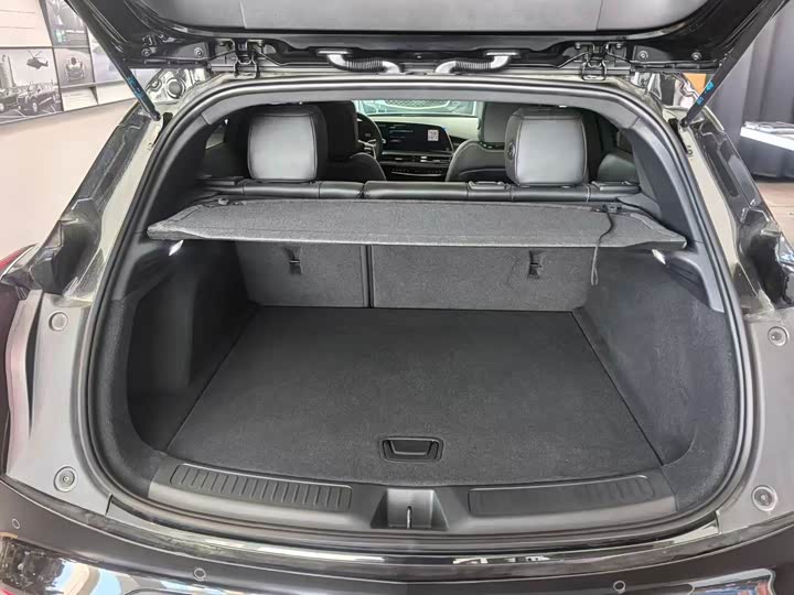 Фото 8 - Cadillac GT4