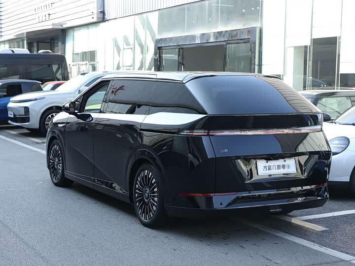 Фото 7 - XPeng X9