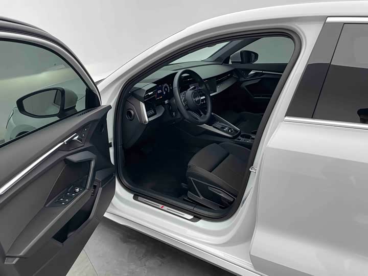 Фото 9 - Audi A3