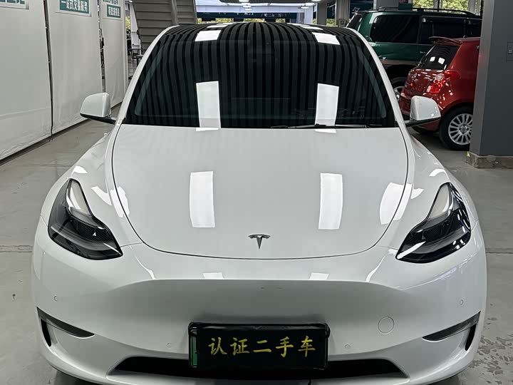 Фото 2 - Tesla Model Y