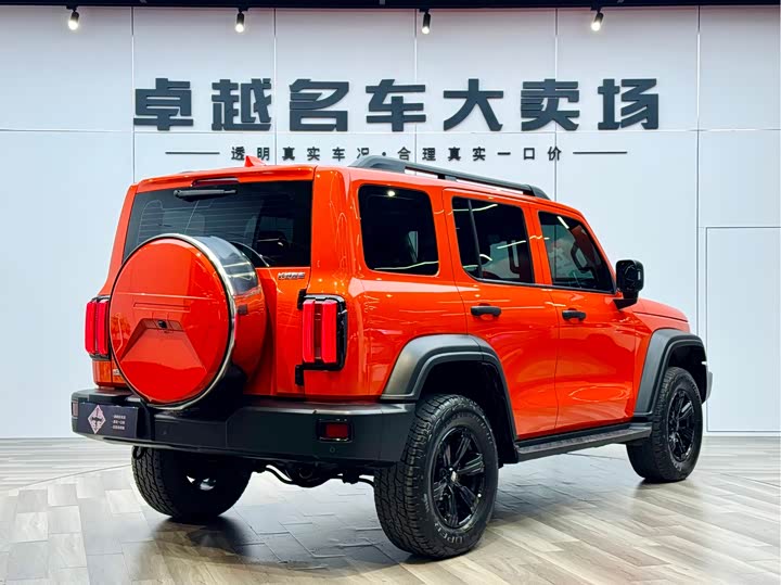 Фото 7 - Tank 300