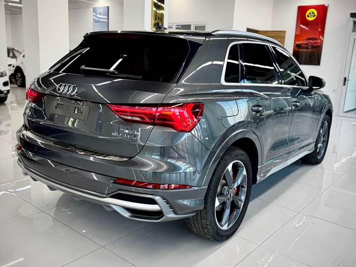 Фото 6 - Audi Q3