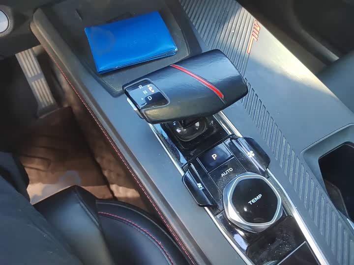 Фото 7 - Changan Oshan Z6