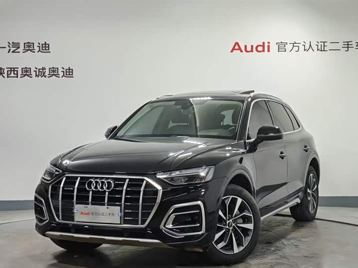 Фото 1 - Audi Q5L