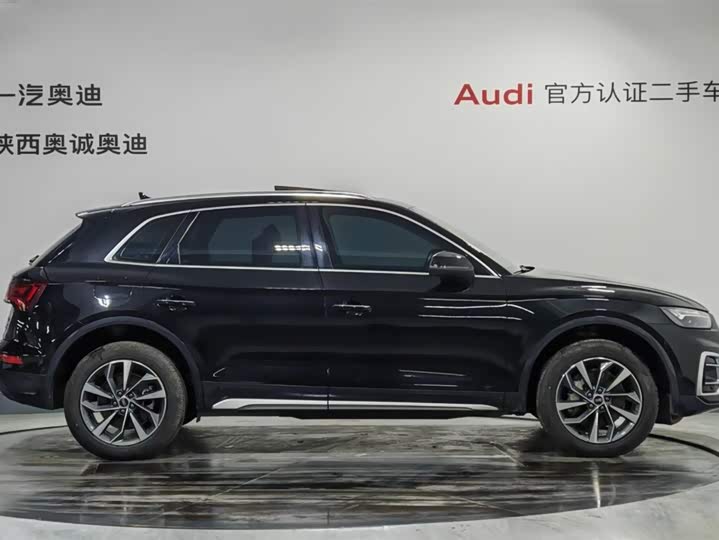 Фото 3 - Audi Q5L