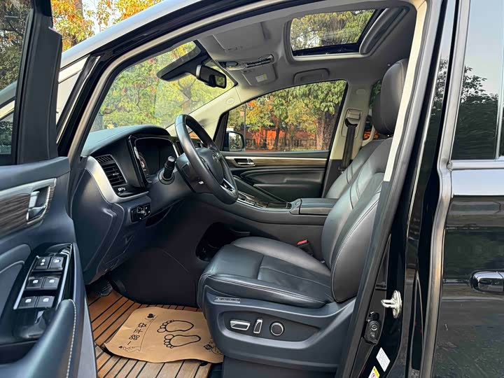 Фото 4 - GAC Trumpchi M8