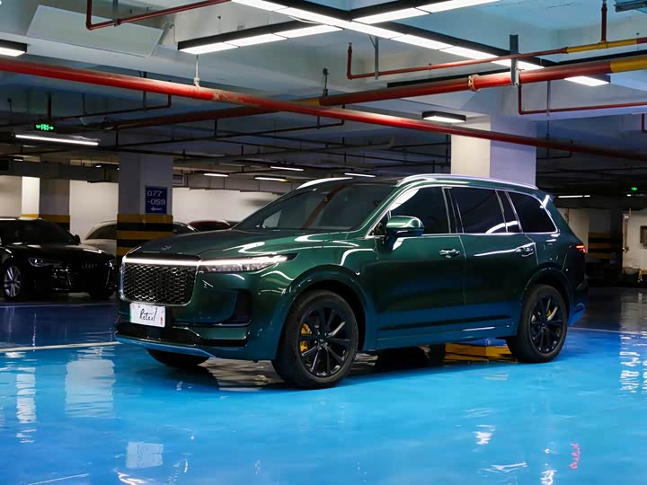 Фото 1 - LiXiang One