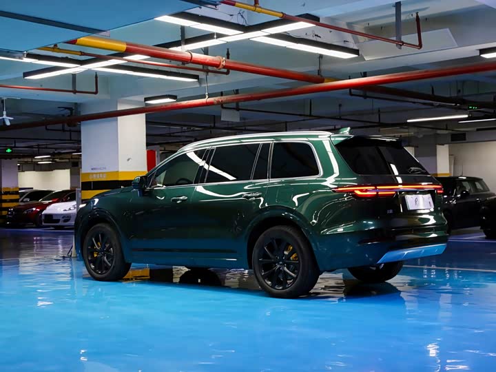 Фото 3 - LiXiang One