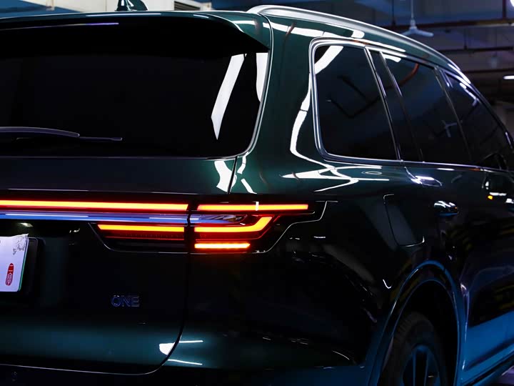 Фото 5 - LiXiang One