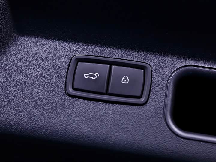 Фото 8 - LiXiang One