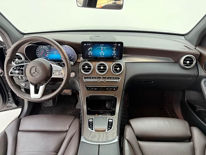 Фото 8 - Mercedes-Benz GLC-Class