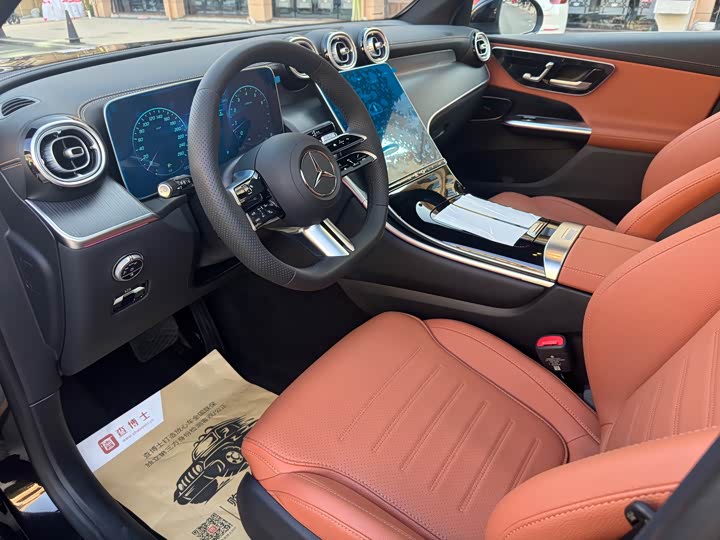 Фото 9 - Mercedes-Benz GLC-Class