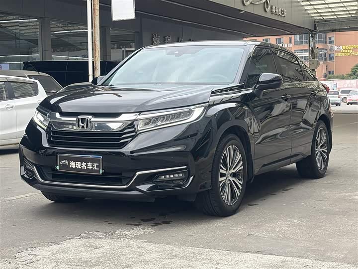 Фото 1 - Honda Avancier