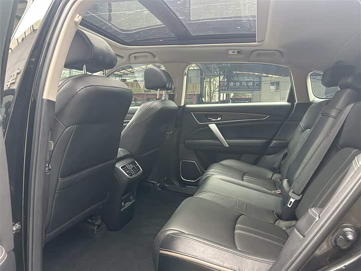 Фото 7 - Honda Avancier