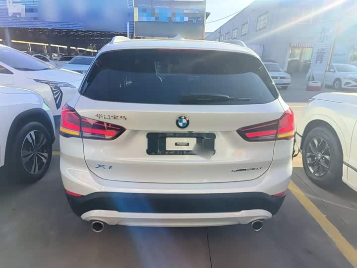 Фото 6 - BMW X1