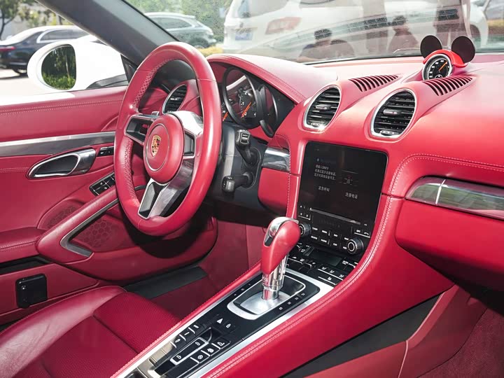 Фото 4 - Porsche 718