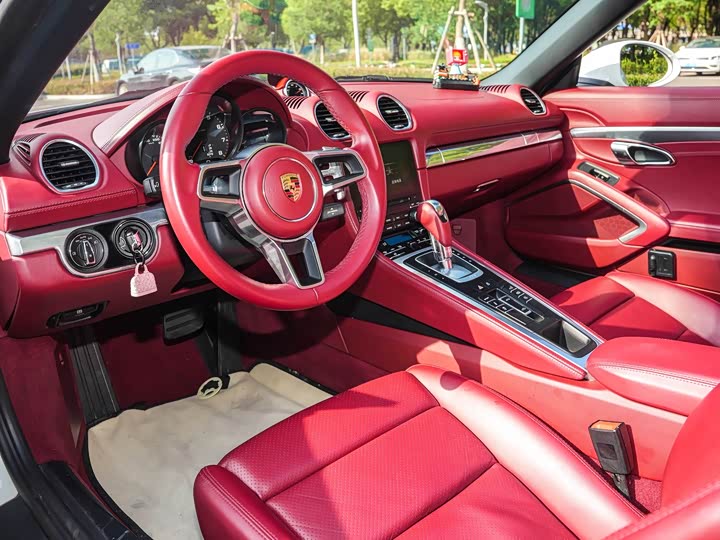 Фото 6 - Porsche 718