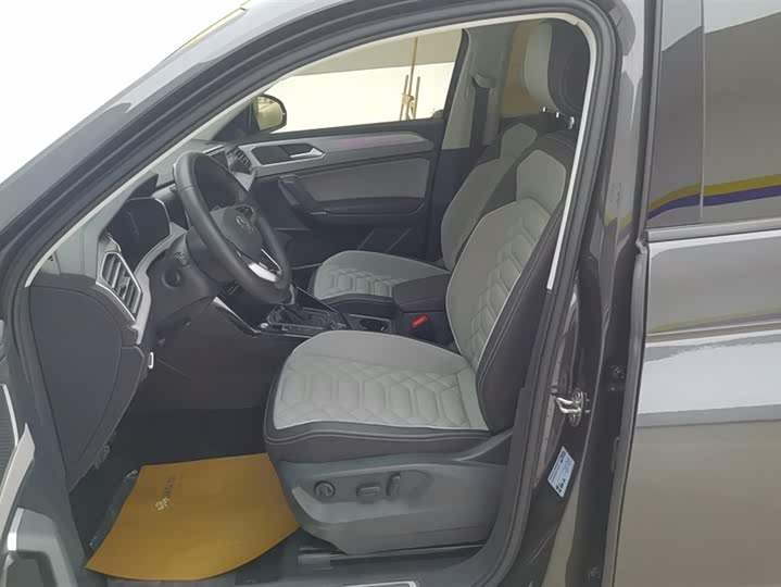 Фото 9 - Volkswagen Tayron