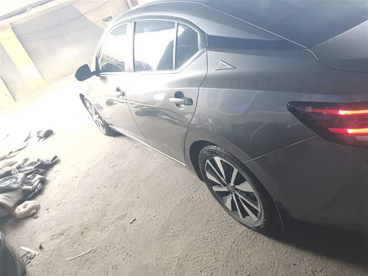 Фото 5 - Nissan Sylphy