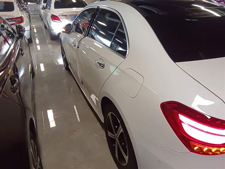 Фото 5 - Mercedes-Benz A-Class