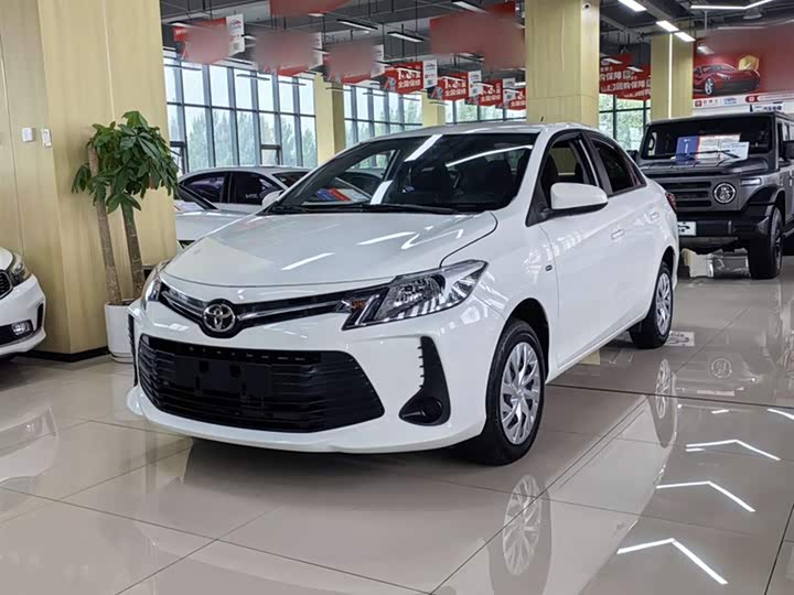 Фото 1 - Toyota Vios