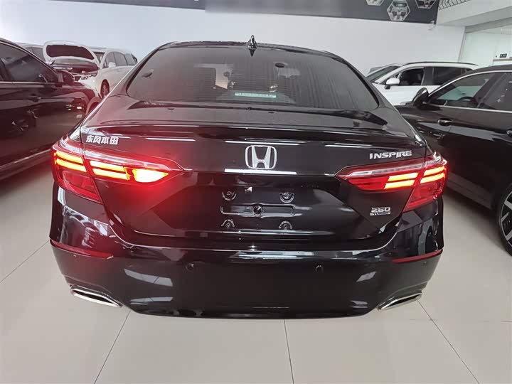 Фото 6 - Honda Inspire