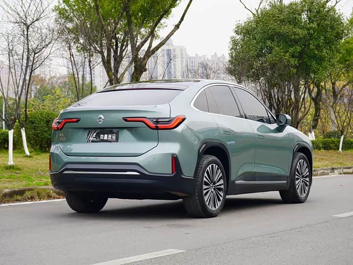 Фото 4 - Nio EC6