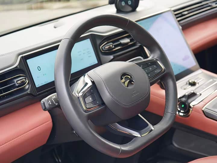 Фото 6 - Nio EC6