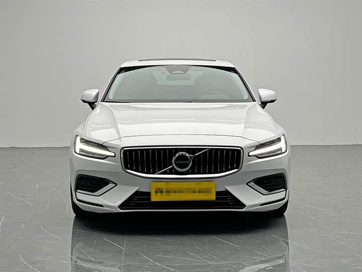 Фото 2 - Volvo S60
