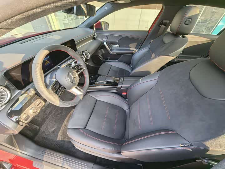 Фото 7 - Mercedes-Benz A-Class