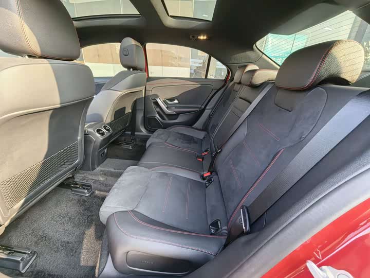 Фото 9 - Mercedes-Benz A-Class