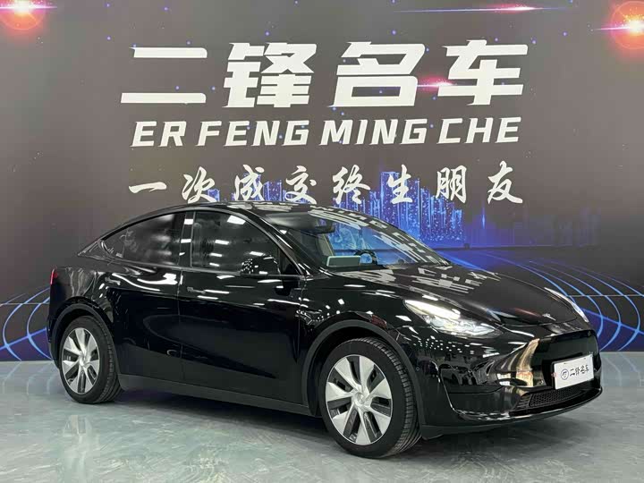 Фото 3 - Tesla Model Y