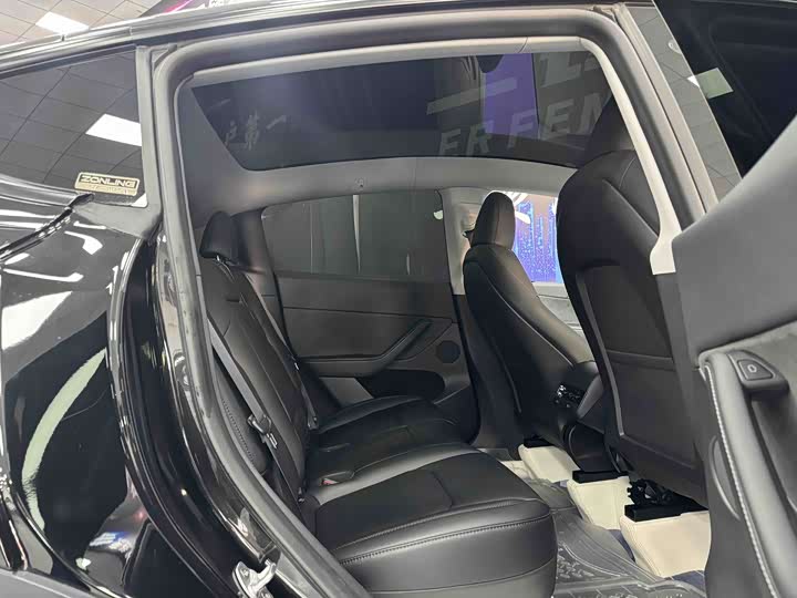 Фото 9 - Tesla Model Y