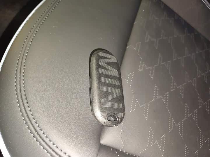 Фото 9 - Mini Cooper