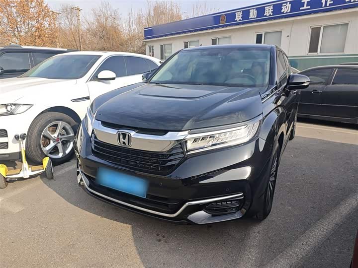 Фото 2 - Honda Avancier