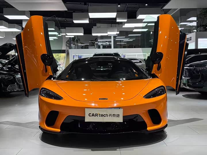 Фото 4 - McLaren GT