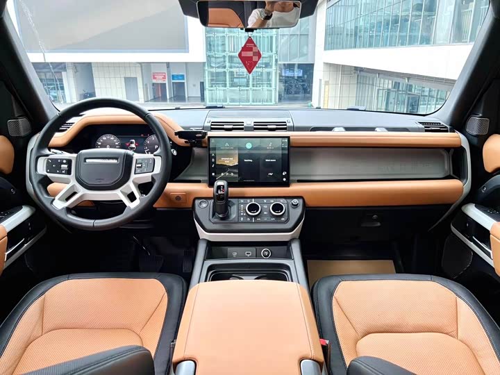 Фото 4 - Land Rover Defender