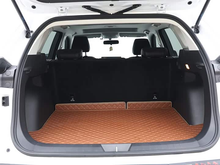 Фото 8 - Haval H6