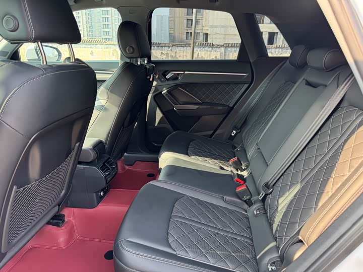 Фото 9 - Audi Q3