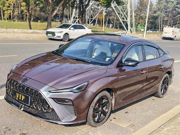 Фото 1 - MG Motor 5 Scorpio