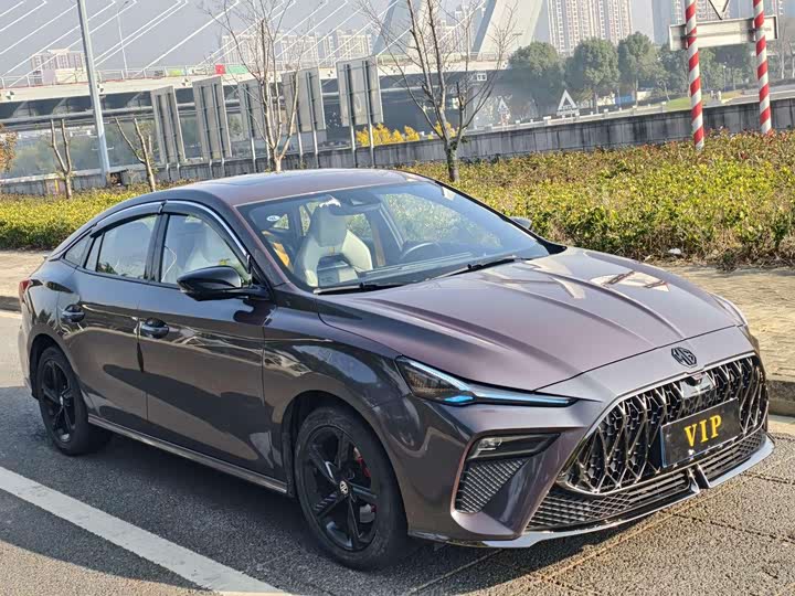 Фото 3 - MG Motor 5 Scorpio