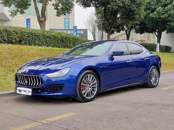 Фото 1 - Maserati Ghibli