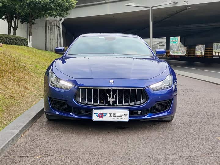 Фото 2 - Maserati Ghibli
