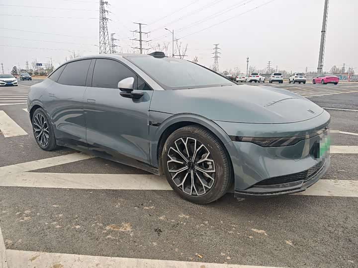 Фото 3 - Zeekr 007