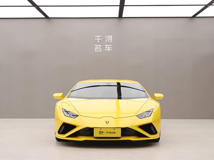 Фото 2 - Lamborghini Huracán