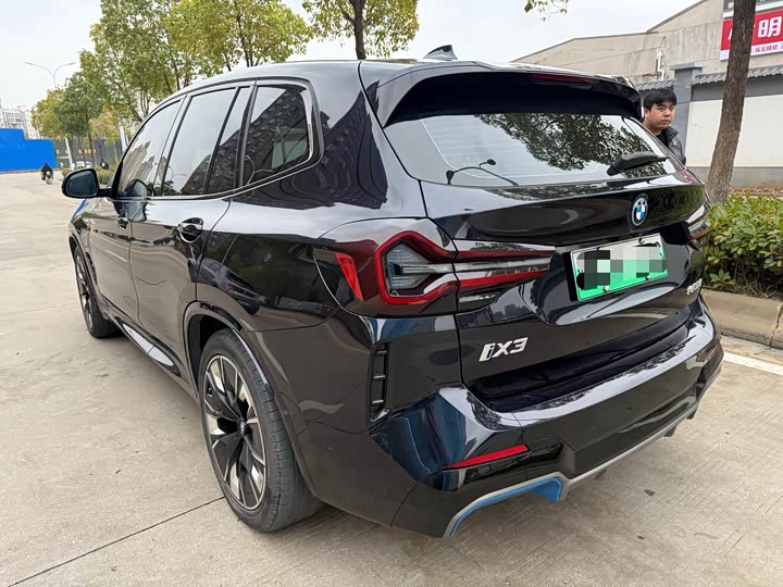 Фото 3 - BMW iX3