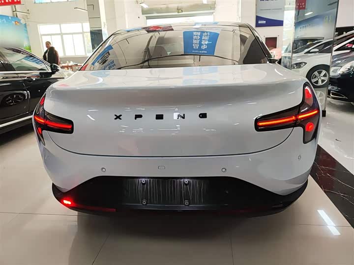 Фото 6 - XPeng Mona M03