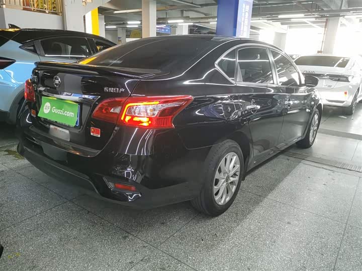 Фото 7 - Nissan Sylphy